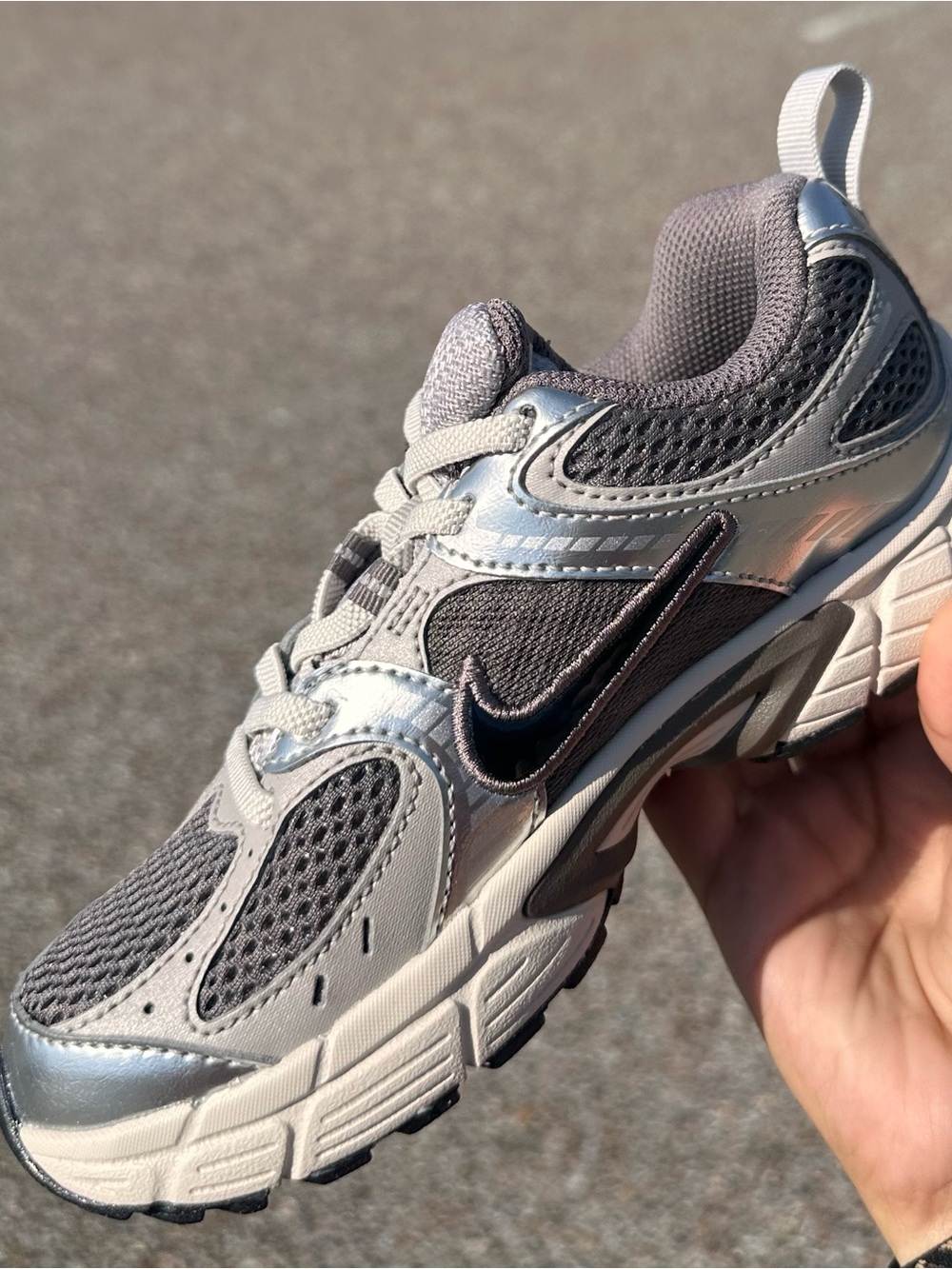 Nike Kids V5 RNR Silver and Grey Mesh Athletic Sneakers